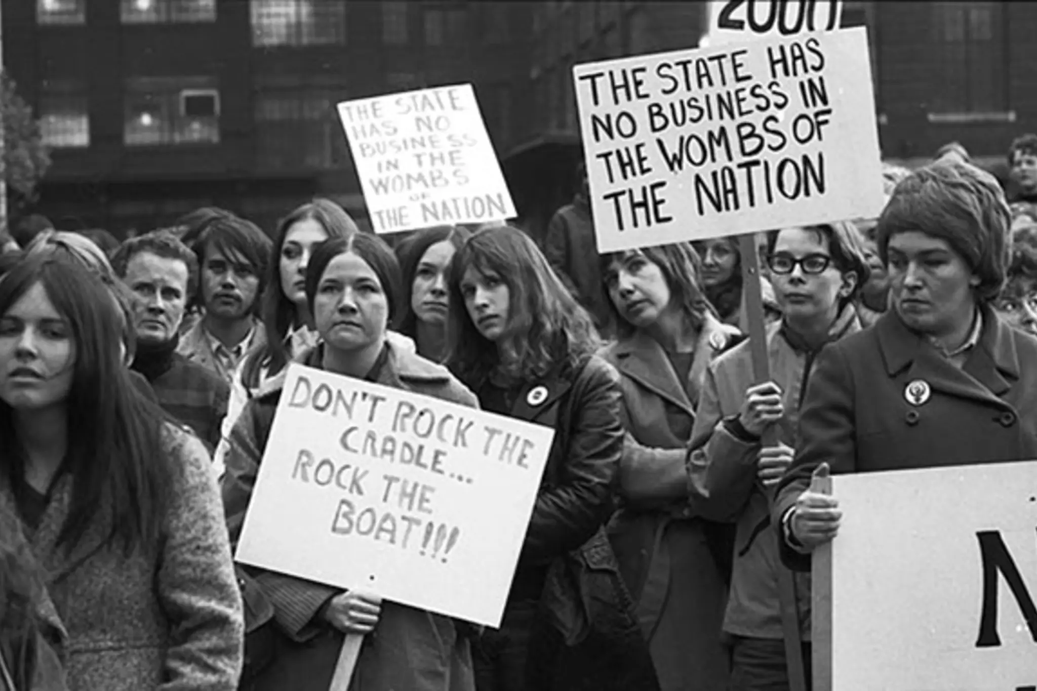 Black and white photo of protesters.